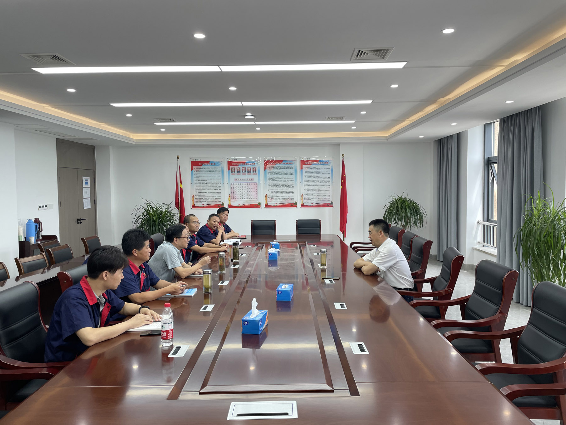 集團公司黨委委員、總工程師周俊到公司調(diào)研 