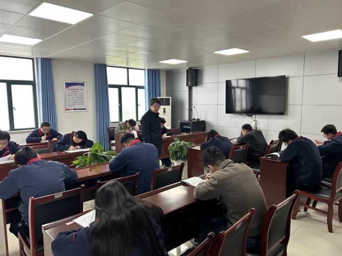 建材公司、檢測公司聯(lián)合開展管理人員業(yè)務(wù)提升考試
